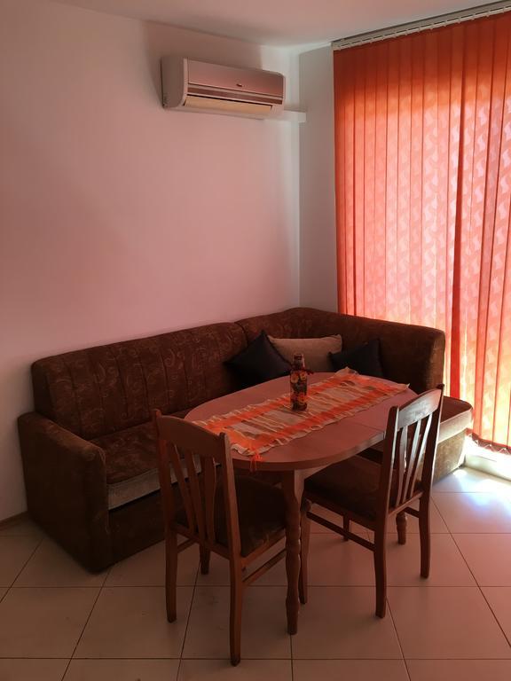Adonai Apartments Nesebar Exterior foto